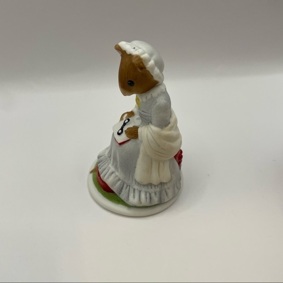 Franklin mint Woodmouse Elizabeth Figurine - Picture 3 of 7